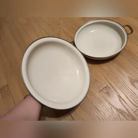 Newcor Sculpture vintage pink enamel covered pan - Picture 3 of 6